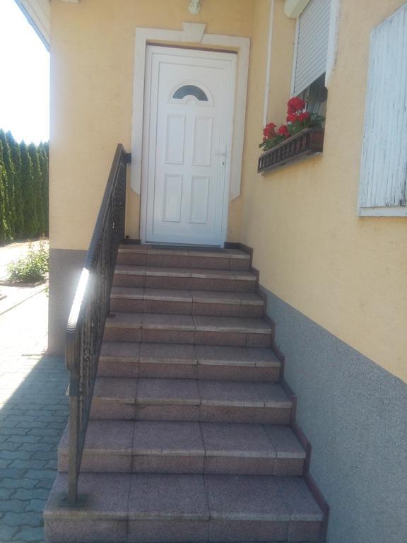 Kata vendégház Bük Exterior foto